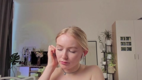 charming_daisy  15-08-2022